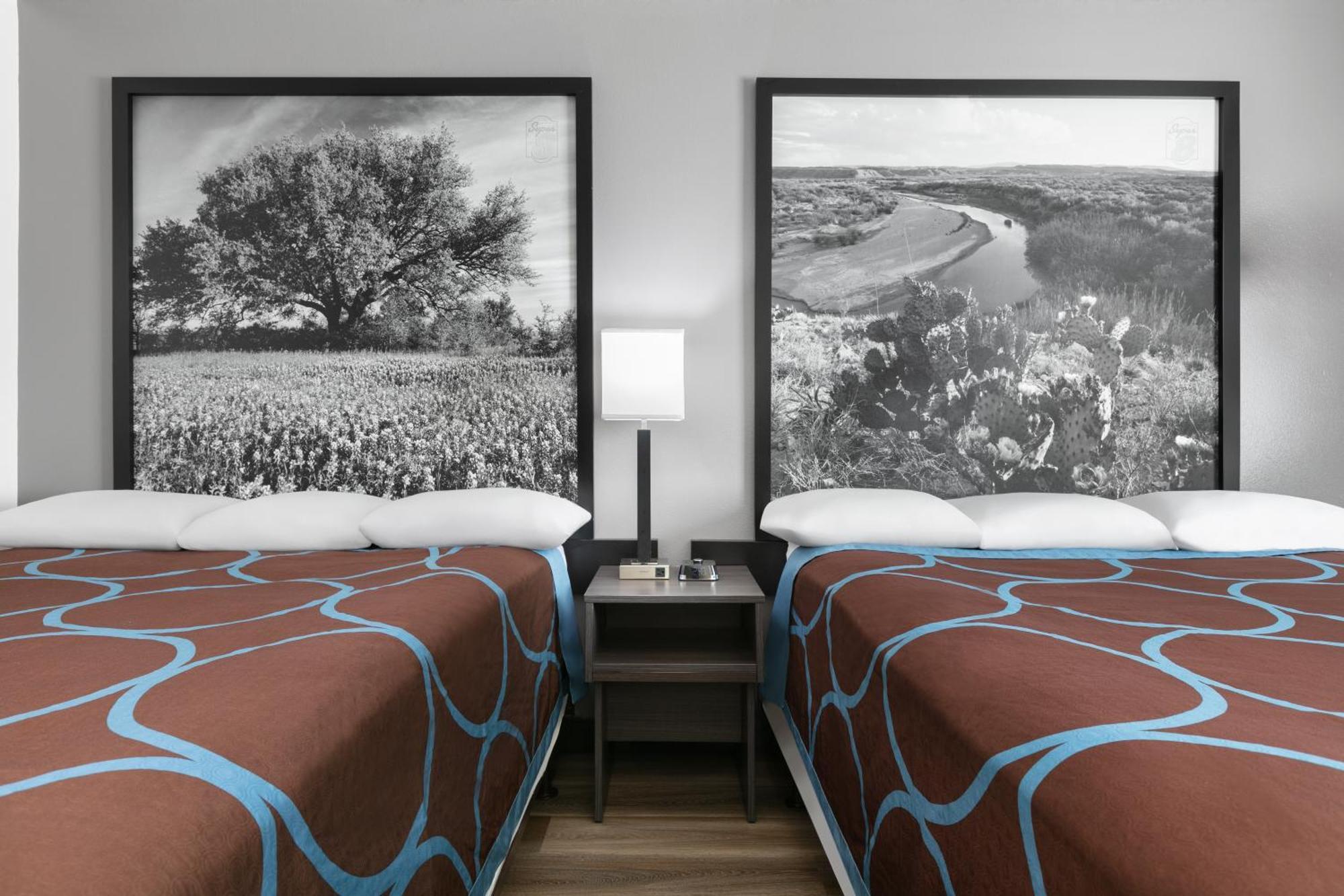 Готель Super 8 By Wyndham Grapevine/Dfw Airport Northwest Екстер'єр фото