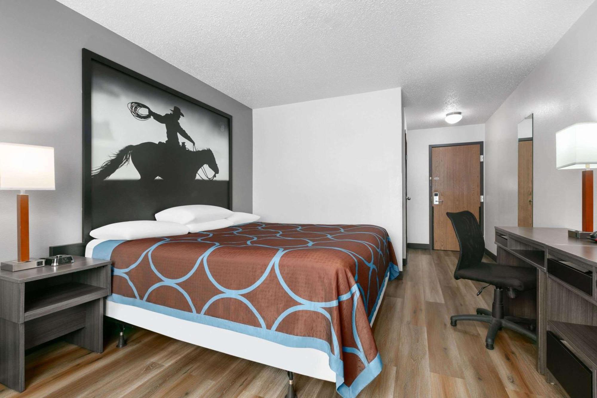 Готель Super 8 By Wyndham Grapevine/Dfw Airport Northwest Екстер'єр фото