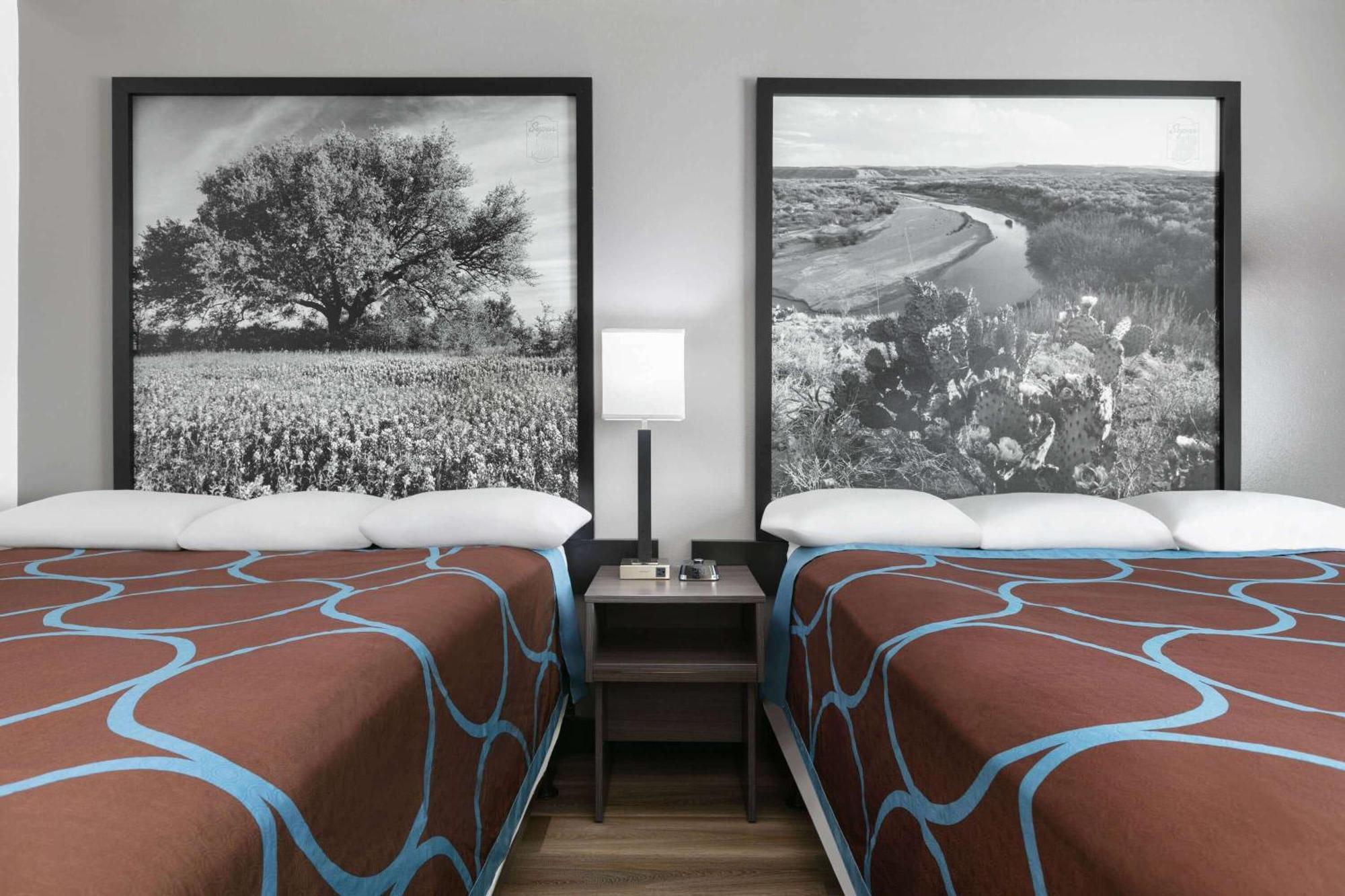 Готель Super 8 By Wyndham Grapevine/Dfw Airport Northwest Екстер'єр фото